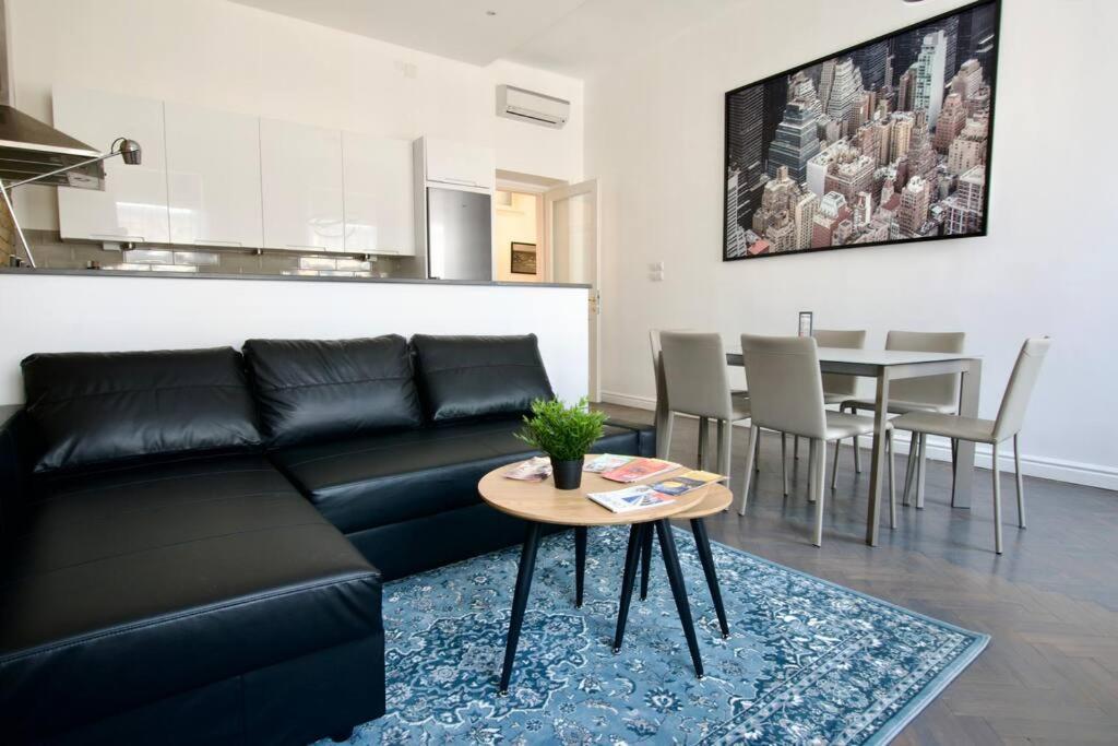 Premium Apartment By Hi5- Anker Apartment Budapest Ngoại thất bức ảnh
