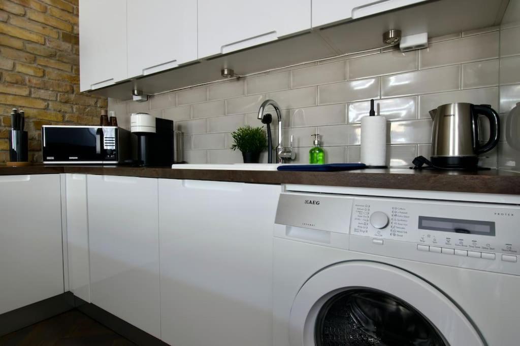 Premium Apartment By Hi5- Anker Apartment Budapest Ngoại thất bức ảnh