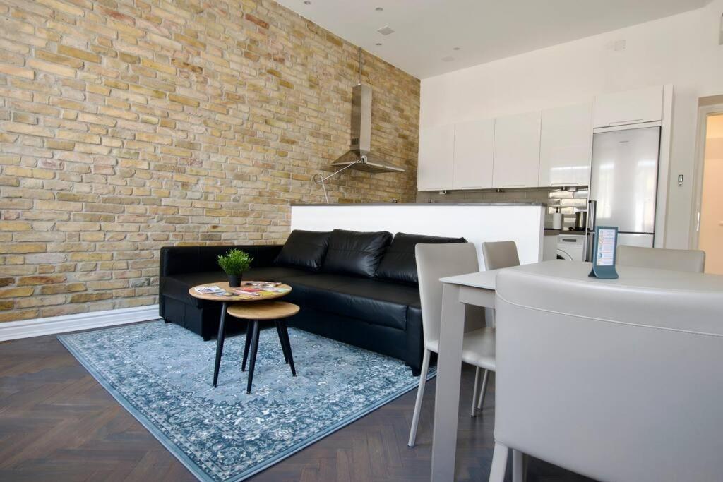 Premium Apartment By Hi5- Anker Apartment Budapest Ngoại thất bức ảnh